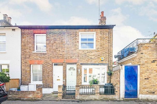 2 bedroom house to rent - Photo 1