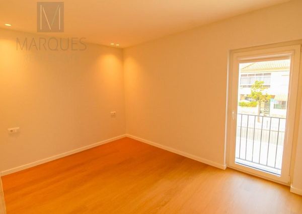 Apartamento T1+1 em Setúbal