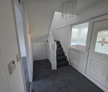 2 bedroom terraced house to rent - Photo 4