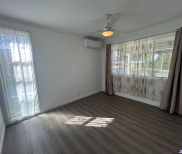 Quiet Cul-de-Sac Living – Walk to Town & Parklands - Photo 6