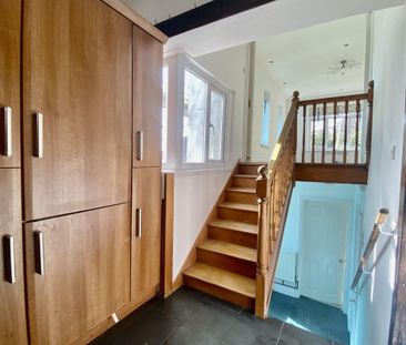 Midanbury Lane - Photo 2