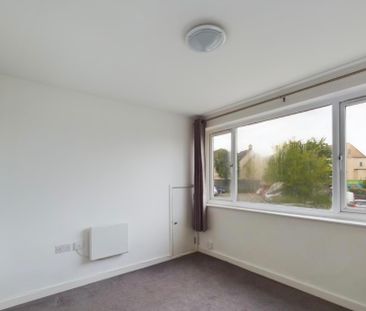 1 Bed Flat, Pendennis Road, BS16 - Photo 2