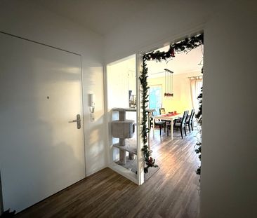 Moderne Dachgeschosswohnung mit Dachterrasse in Nienburg - barriere... - Foto 1