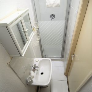 Flat 4, 26 Kelso Road, LS2 9PR, Leeds - Photo 3
