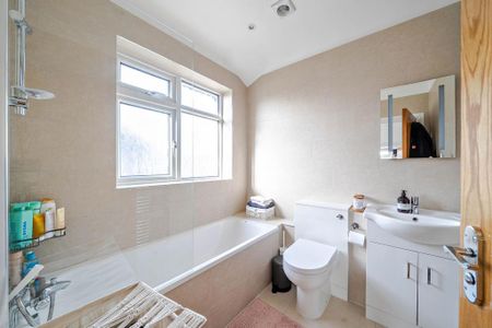 2 bedroom maisonette to rent - Photo 3