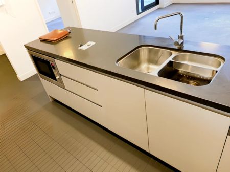 1 Bed 1 Bath - Photo 2