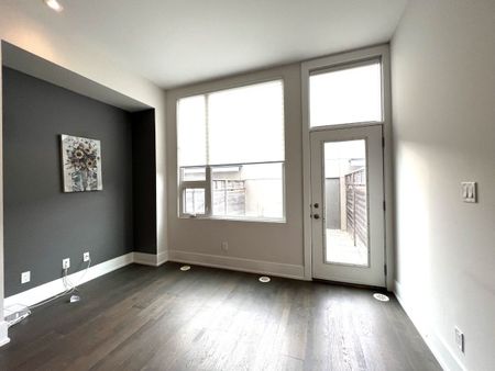 For Lease - 82 Boulton Avenue, Toronto, Ontario - Photo 2