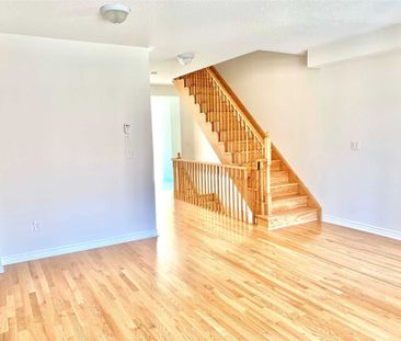 For Lease - 56 Gordon Circle, Newmarket, Ontario - Photo 1