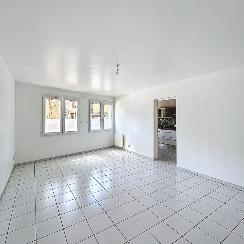 Location Appartement 3 pièces 75m² - Photo 1