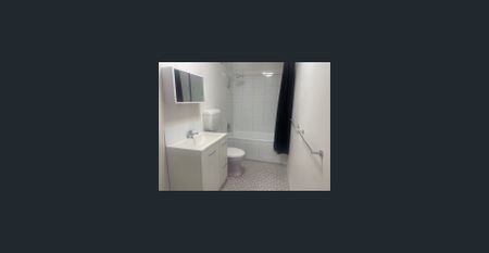 Tidy Two Bedroom Apartment - Photo 5