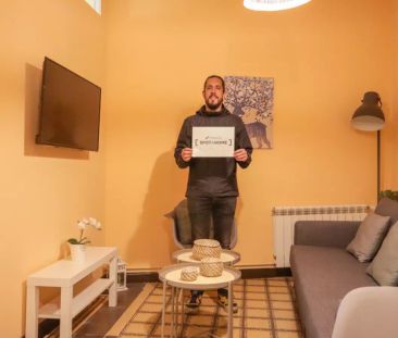 4-bedroom apartment for rent in Center, Madrid - Photo 1