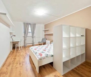 Via Ernesto Breda, Milan, Lombardy 20126 - Photo 2