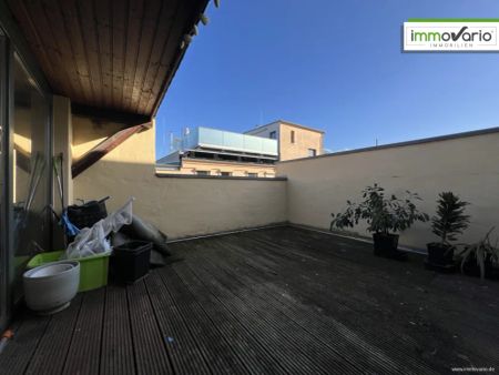 Innenstadtlage! 4-Raum Altbauwohnung mit 2 Bädern, Dachterrasse, Balkon sowie Gäste-WC mit Dusche - Foto 3