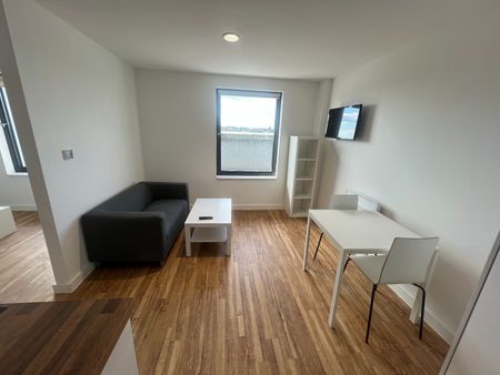 Studio Flat, Salford, M6 - Photo 2