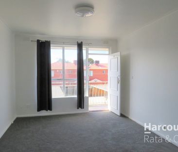 Location Location - Photo 3