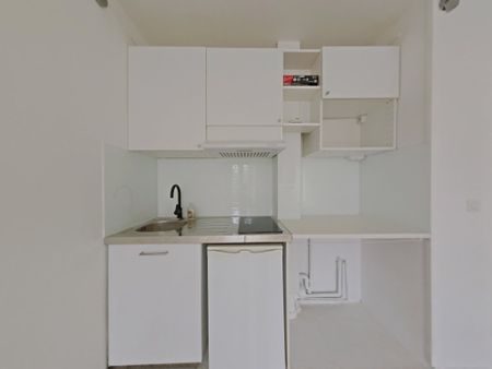 Location Appartement 1 pièce 22m² NOGENT SUR MARNE 94130 - Photo 3