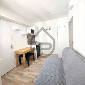 STUDIO MEUBLE DE 12 M² - Photo 2