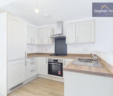 2 bedroom end of terrace house to rent - Photo 5