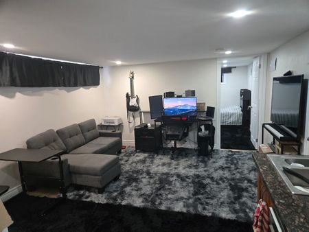 For Lease - 903 Tenth Street Unit# Lower, Mississauga, Ontario - Photo 3