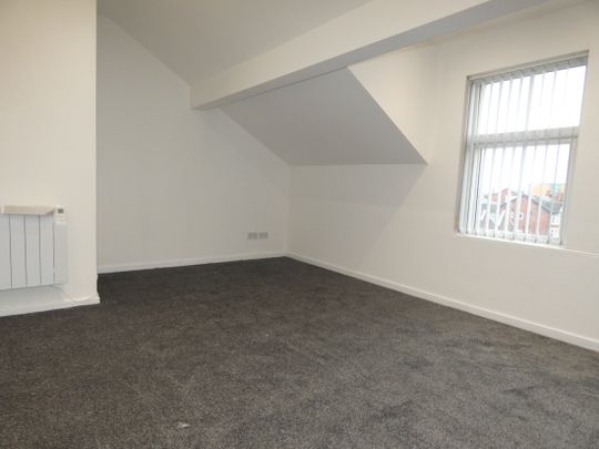 Palatine Road Flat 4 - Photo 1