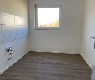 Geräumige 2-Zimmer-Wohnung mit Balkon // 3.OG links - Photo 4