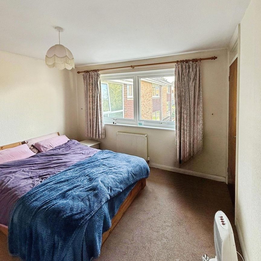 2 bedroom maisonette to rent Highcliffe, Christchurch, BH23 - Photo 1