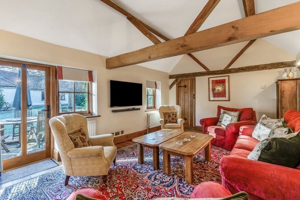 5 bedroom barn to rent - Photo 1