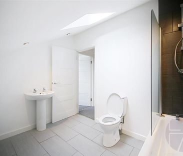 2 bedroom house to rent - Photo 2