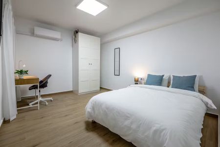 Carrer dels Germans Villalonga, Valencia, Valencian Community 46020 - Photo 3