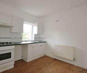 One Bedroom Flat- St Georges Road, RG30 - Photo 2