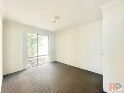 3 Bedroom Dual Key Property in a Great Location - Photo 3