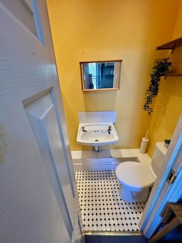 Studio Flat, Sulgrave Road, W6 - Photo 4