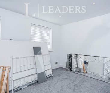 1 bedroom apartment to rent Gordon Close, Haywards Heath, RH16 - Photo 2