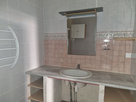 Flassans appartement avec terrasse - 1er étage, - Photo 4