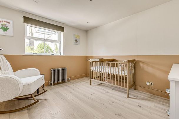 4 bedroom terraced house to rent - Photo 1