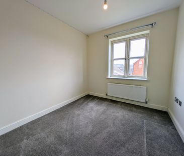 4 bedroom detached house to rent - Photo 4