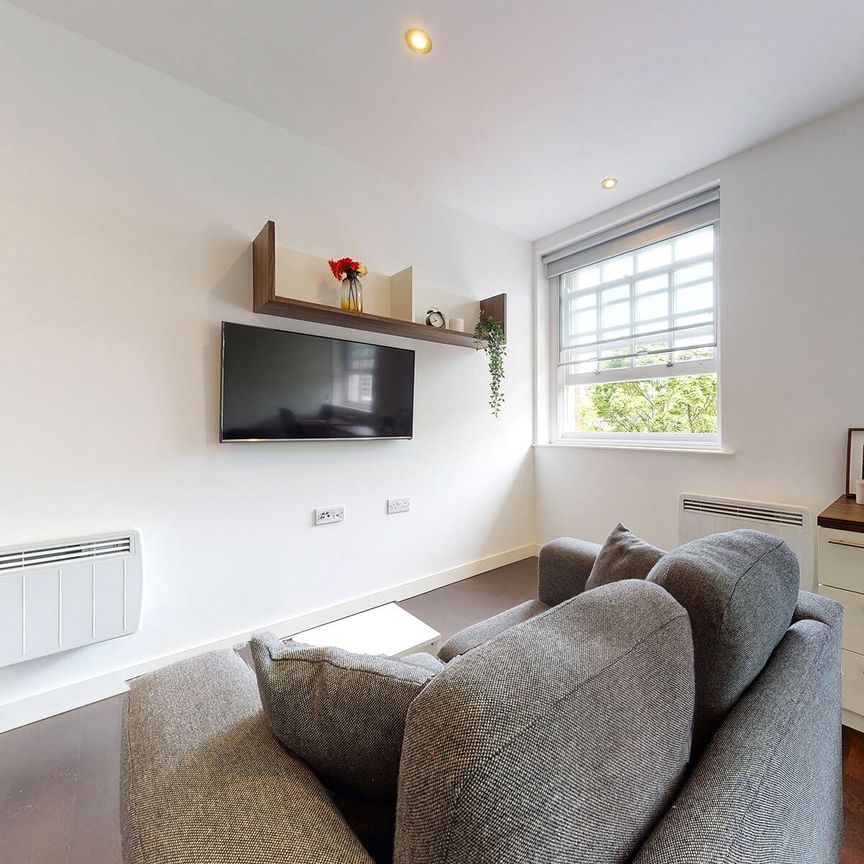 Apt 29, Park Square Residence - Photo 1