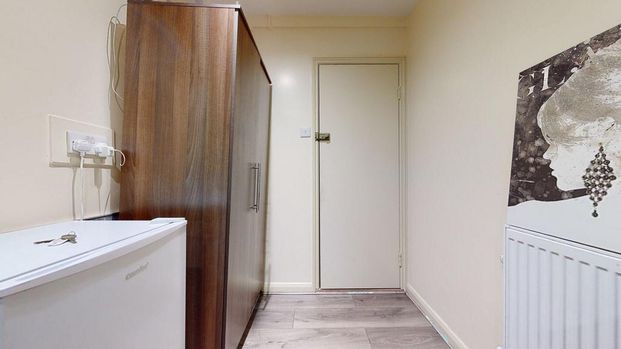 Flat share to rent - Photo 1