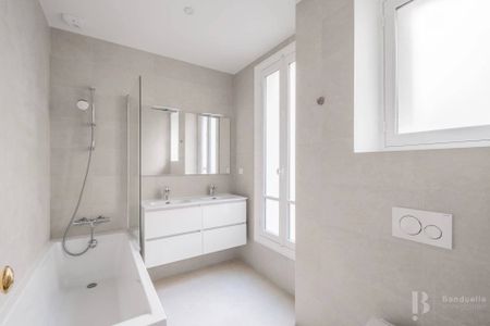 Rental Apartment Paris 7th Saint-Thomas-d'Aquin - Photo 5