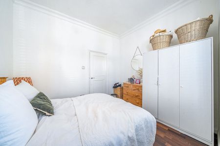 Strathblaine Road, Battersea, London, SW11 - Photo 4