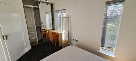 4 bedroom townhouse to rent - Photo 4