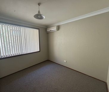 Spacious & Bright Home - Photo 1