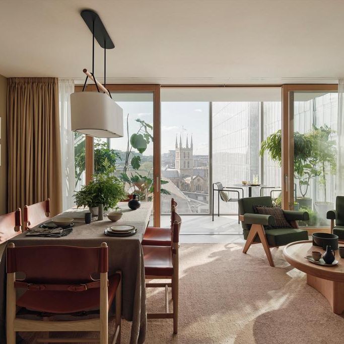 3 bedroom flat to rent - Photo 1