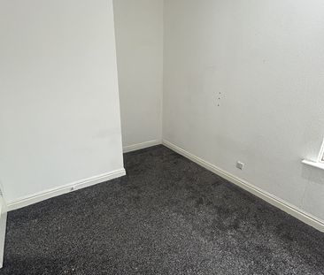 2 Bed Terraced House, Joan Street, M40 - Photo 2