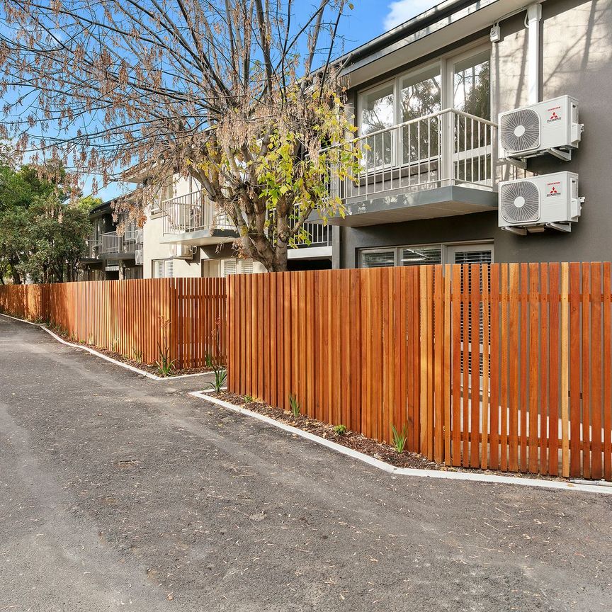 23 Hallam Street, 3550, Quarry Hill Vic - Photo 1