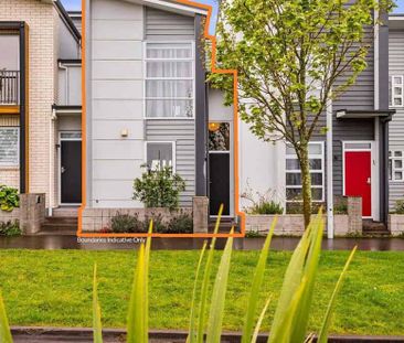 Hobsonville, 3 Bedrooms, $770 - Photo 2