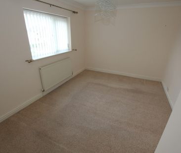 3 Bedroom Semi-Detached House, Chester - Photo 2