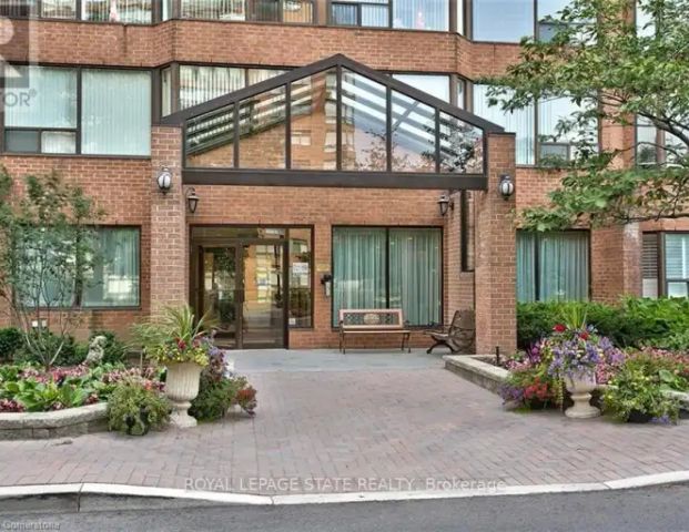 914 - 1270 MAPLE CROSSING BOULEVARD | 914 - 1270 MAPLE CROSSING BOULEVARD, Burlington - Photo 1