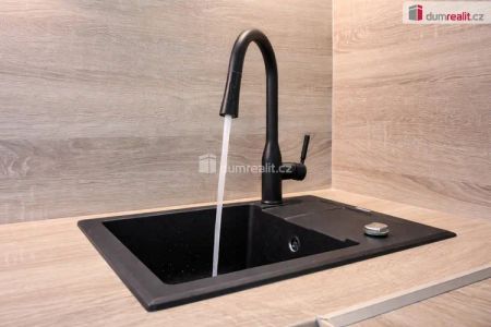 Pronájem bytu 2+kk po TOP rekonstrukci | sprcha s masáží, myčka, vše nové | Teplice - Fotografie 5