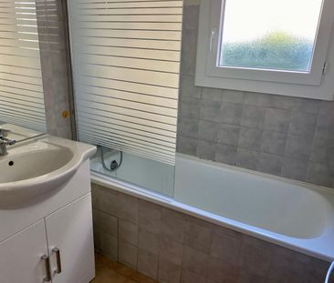 Location Appartement 2 pièces 37m² AUBENAS 07200 - Photo 2